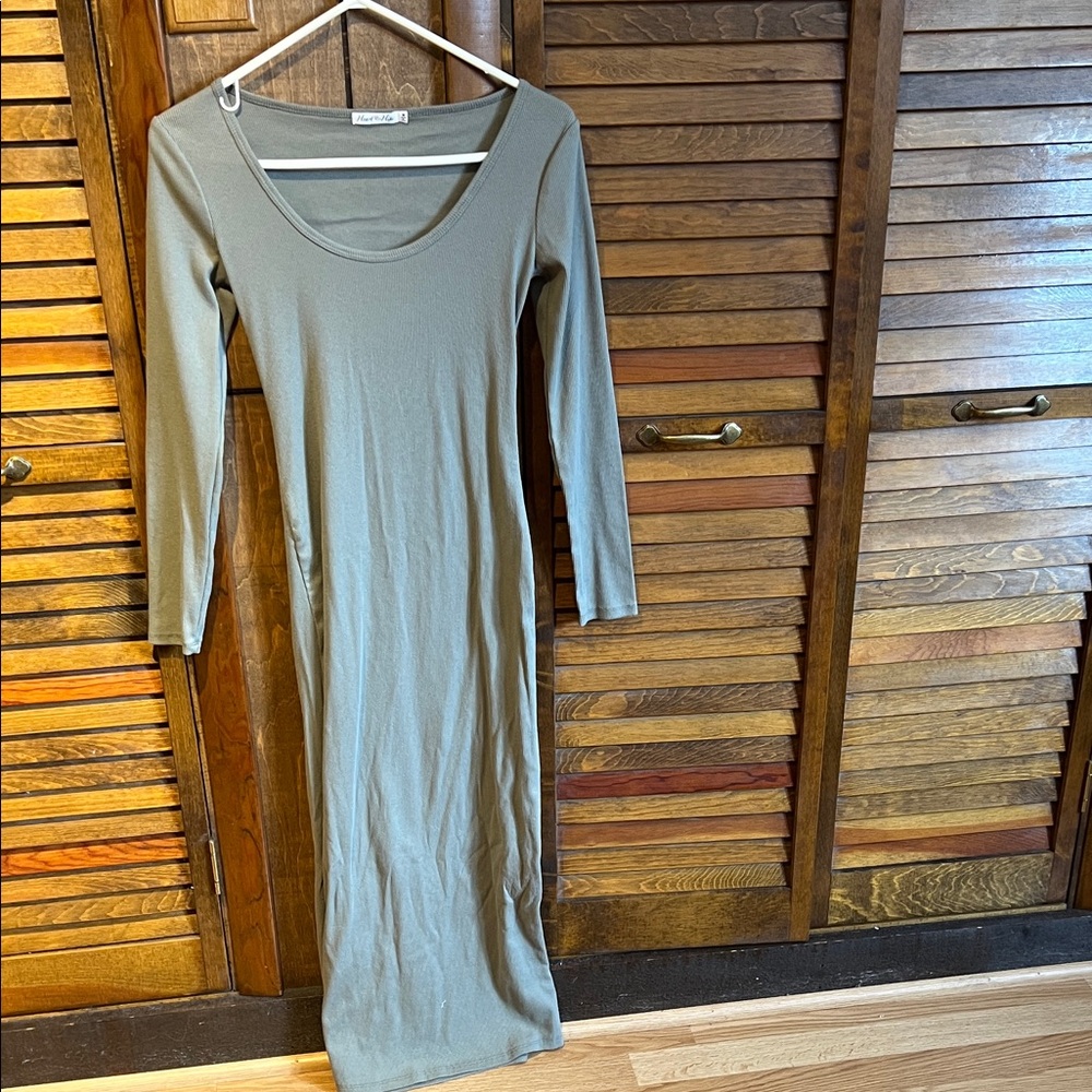 Elegant Long Sleeve Green Dress